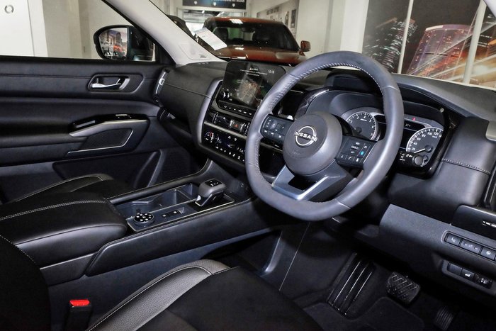 2024 Nissan Pathfinder Ti