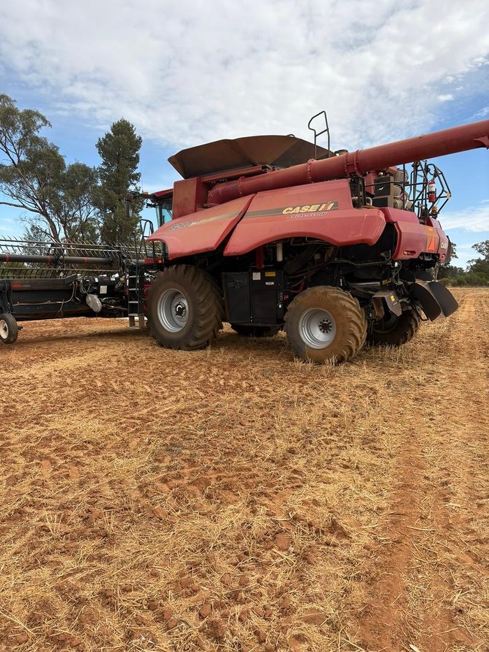 2018 CASE IH 8240 Combine