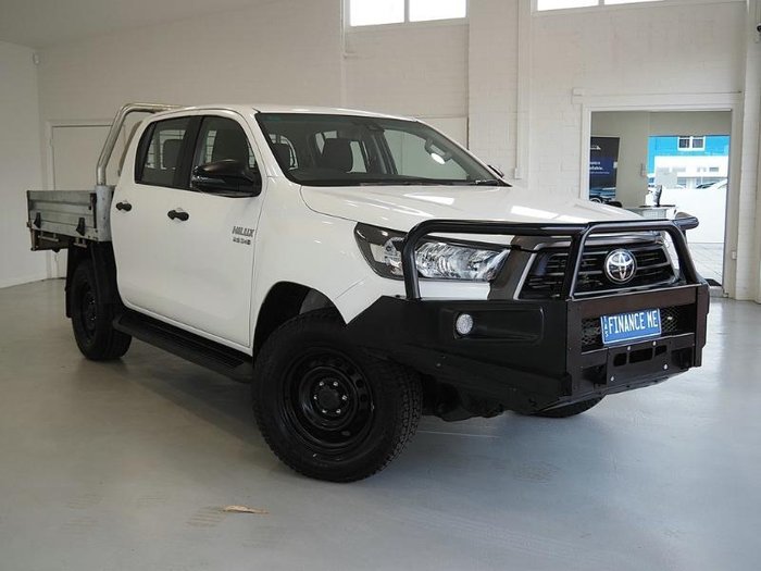 2022 Toyota Hilux SR