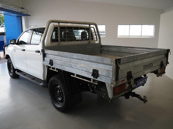 2022 Toyota Hilux SR