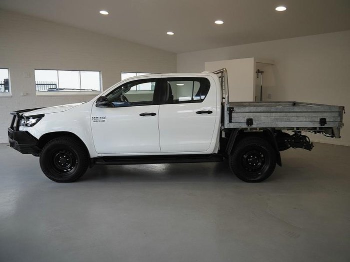 2022 Toyota Hilux SR