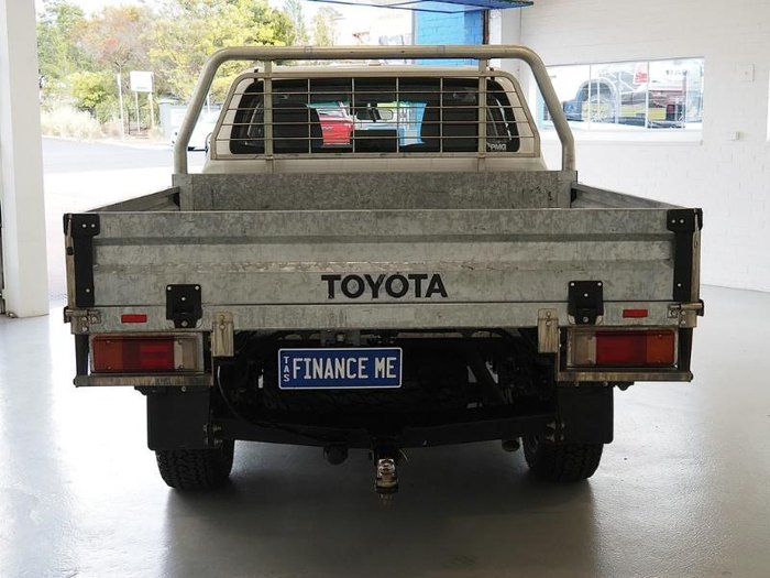 2022 Toyota Hilux SR