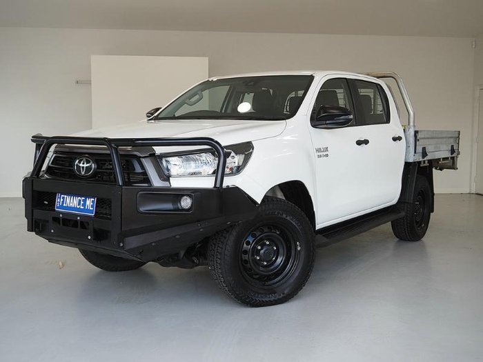 2022 Toyota Hilux SR