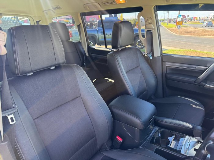 2019 Mitsubishi Pajero GLS