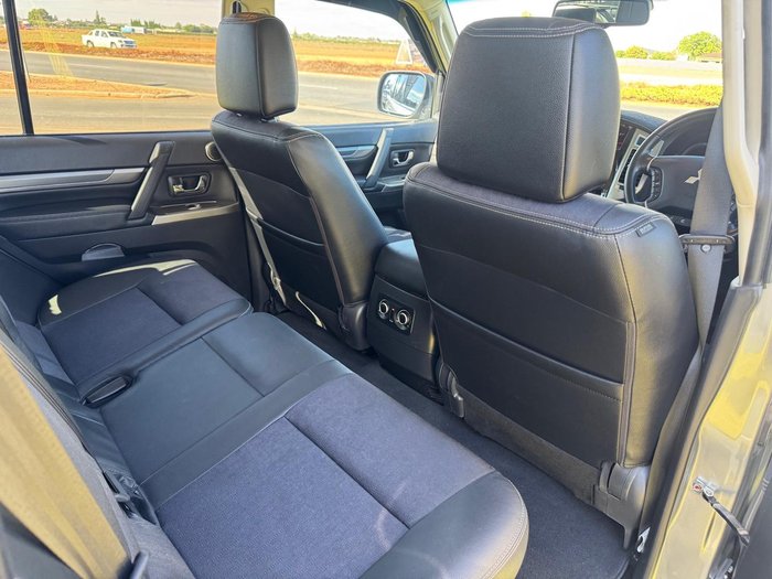 2019 Mitsubishi Pajero GLS