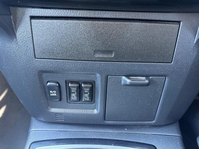 2019 Mitsubishi Pajero GLS