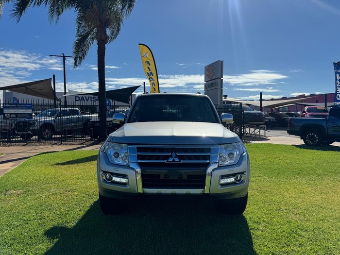 2019 Mitsubishi Pajero GLS