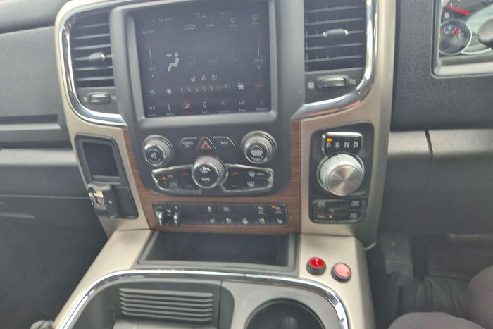 2019 RAM 1500 Laramie DS MY19 4X4 Dual Range Bright White