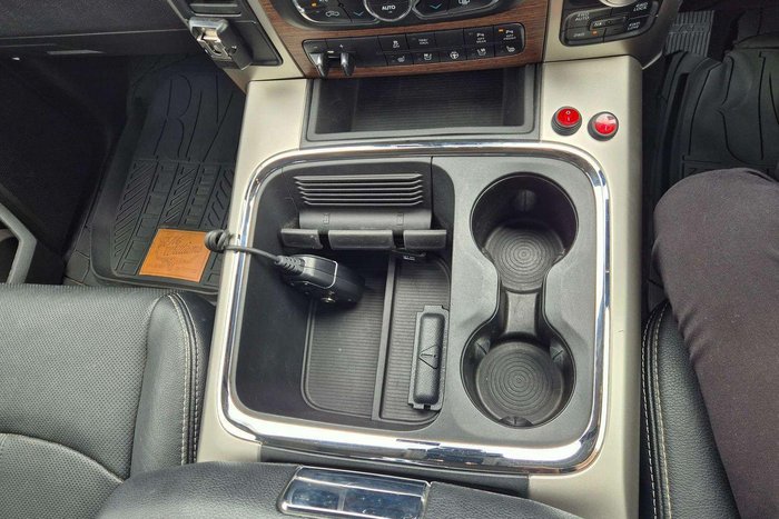 2019 RAM 1500 Laramie DS MY19 4X4 Dual Range Bright White