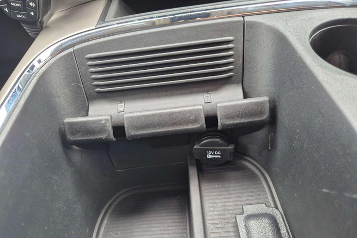 2019 RAM 1500 Laramie DS MY19 4X4 Dual Range Bright White