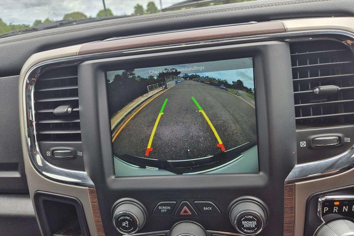 2019 RAM 1500 Laramie DS MY19 4X4 Dual Range Bright White