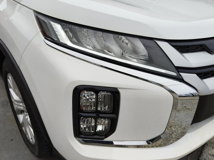 2024 Mitsubishi ASX ES