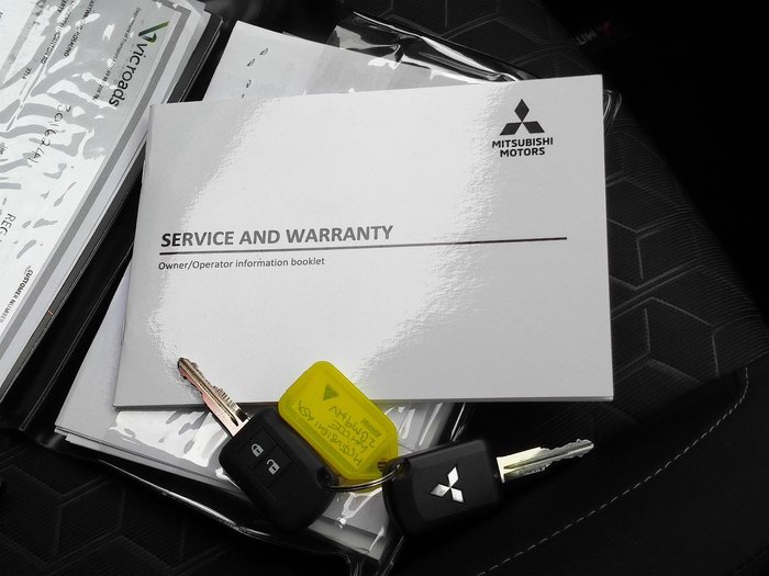 2024 Mitsubishi ASX ES