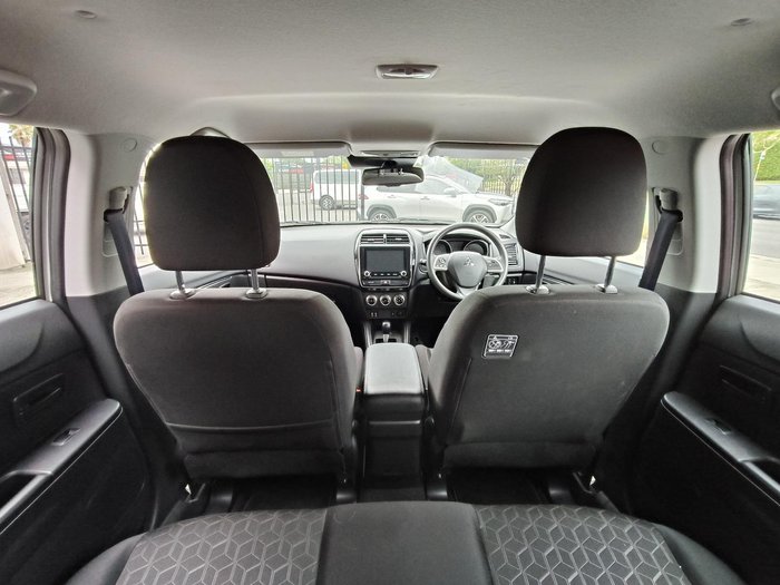 2024 Mitsubishi ASX ES