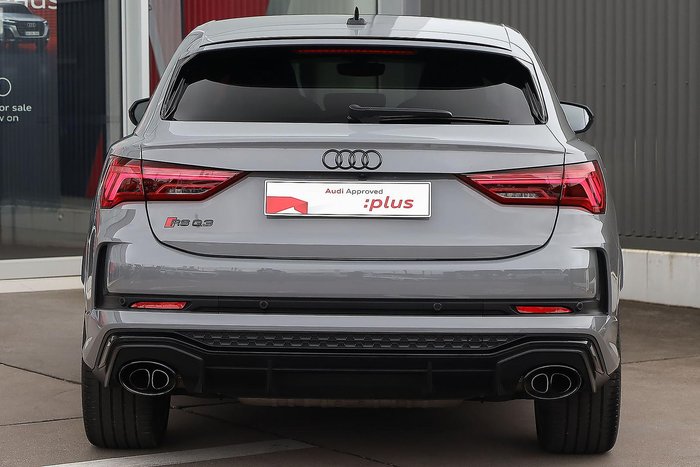 2022 Audi RS Q3