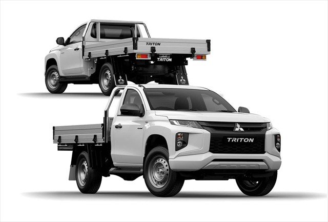 2025 MITSUBISHI Triton GLX