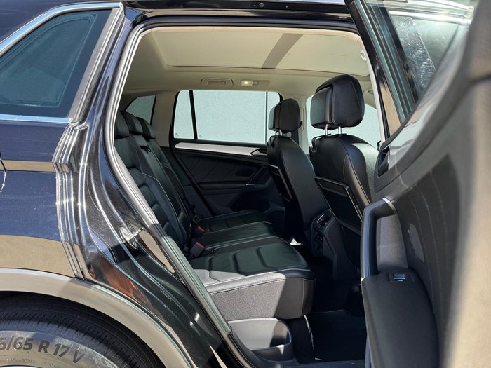 2016 Volkswagen Tiguan 110TSI Comfortline 5N MY17 Deep Black