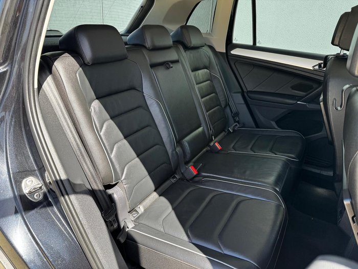 2016 Volkswagen Tiguan 110TSI Comfortline 5N MY17 Deep Black