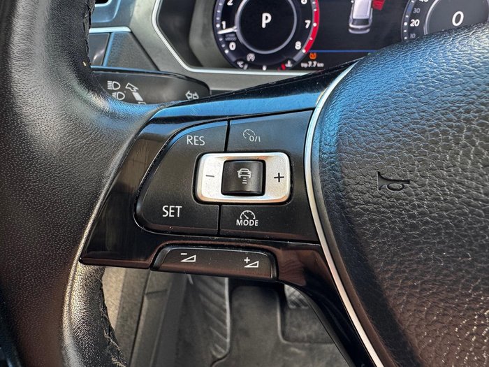 2016 Volkswagen Tiguan 110TSI Comfortline 5N MY17 Deep Black