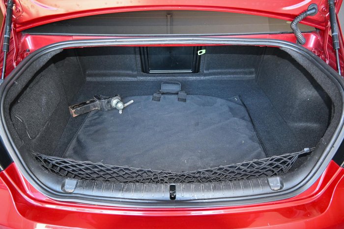 2012 Holden Calais V