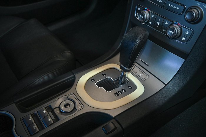 2012 Holden Calais V