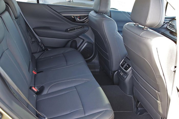 2025 Subaru Outback AWD Touring XT