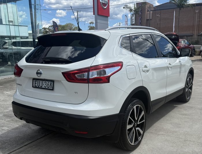2017 Nissan QASHQAI Ti