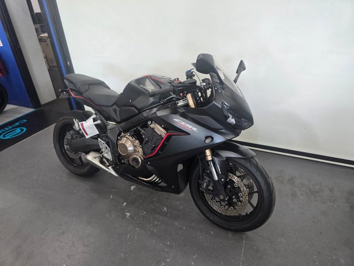 2019 Honda CBR650R Black