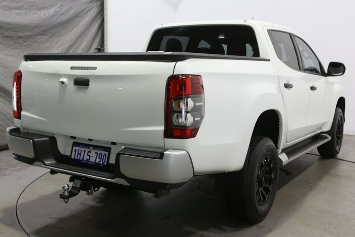 2019 Mitsubishi Triton GLX+