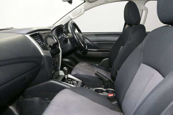 2019 Mitsubishi Triton GLX+