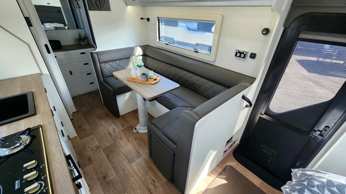 2026 JB Caravans Gator X 18'6 Club Lounge