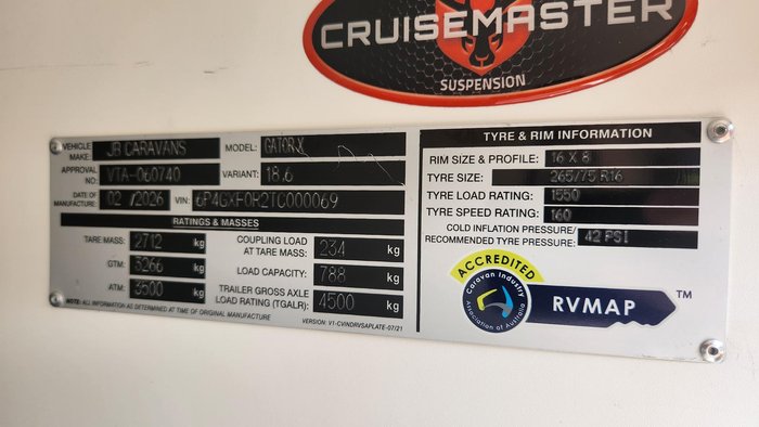 2026 JB Caravans Gator X 18'6 Club Lounge