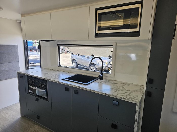 2026 New Age Caravans Manta Ray Mr20 Exp My26