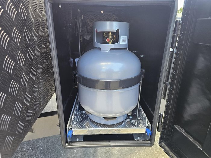 2026 New Age Caravans Manta Ray Mr20 Exp My26