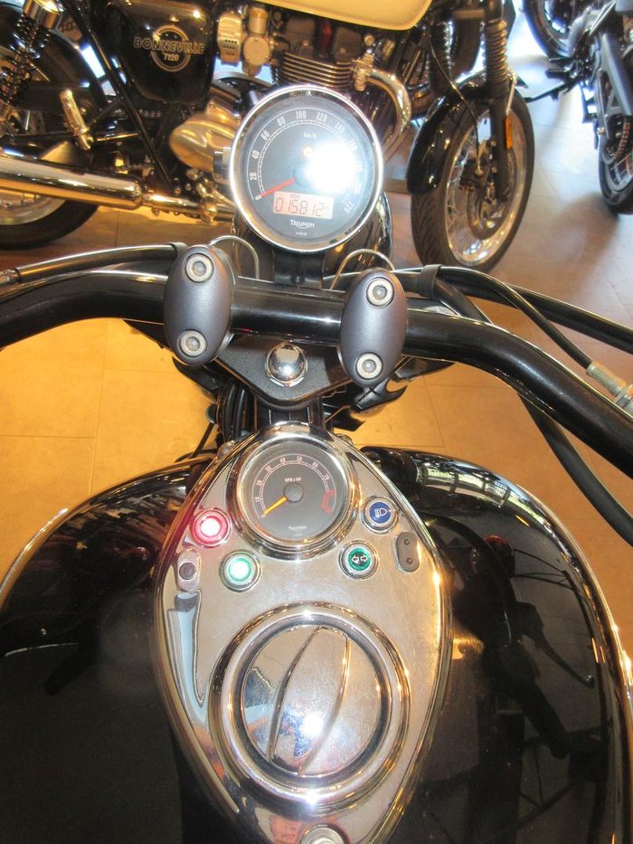 2014 Triumph Speedmaster 865 Speedmaster Black