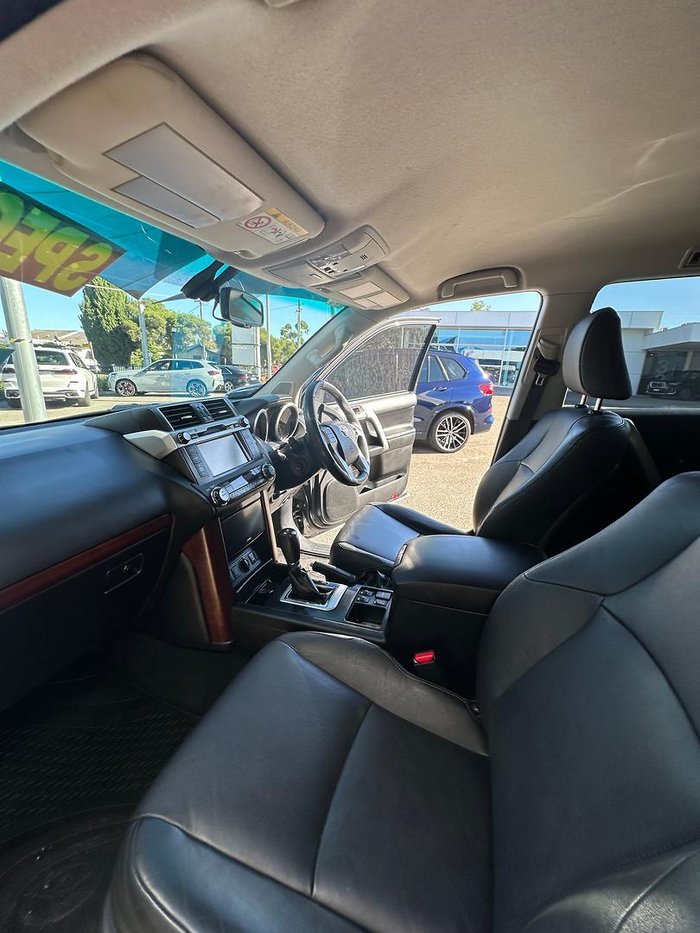 2017 Toyota Landcruiser Prado VX