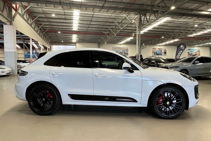 2024 Porsche Macan GTS