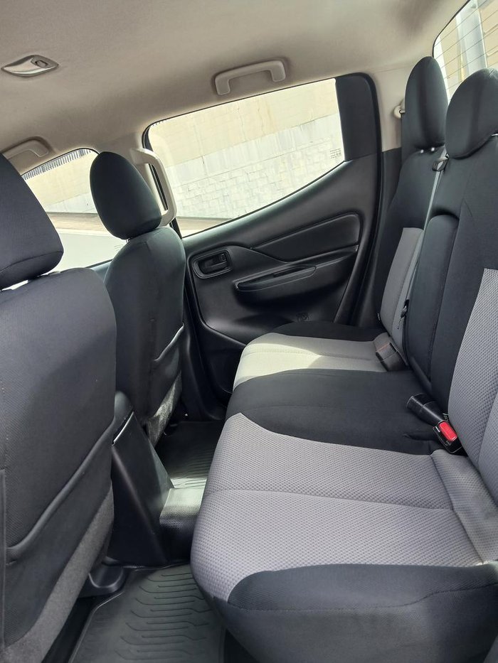 2022 Mitsubishi Triton GLX