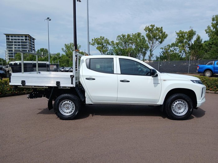 2022 Mitsubishi Triton GLX