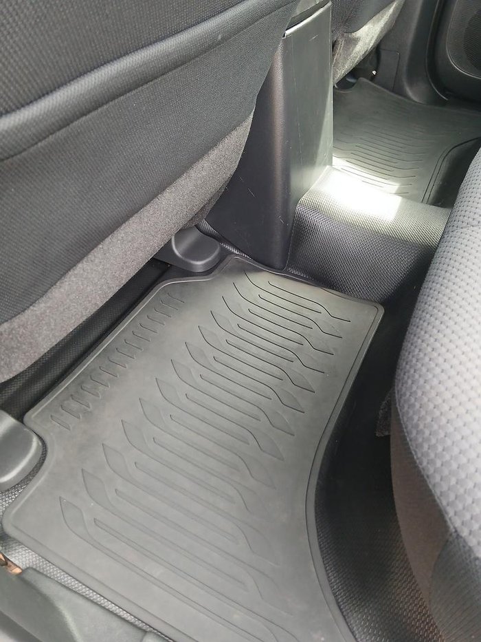 2022 Mitsubishi Triton GLX