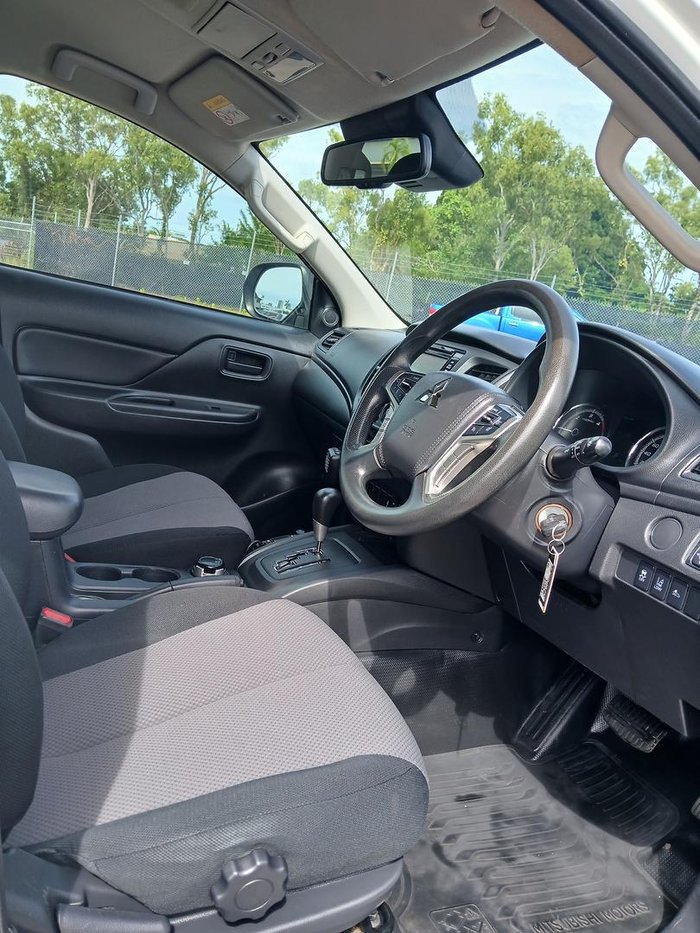 2022 Mitsubishi Triton GLX