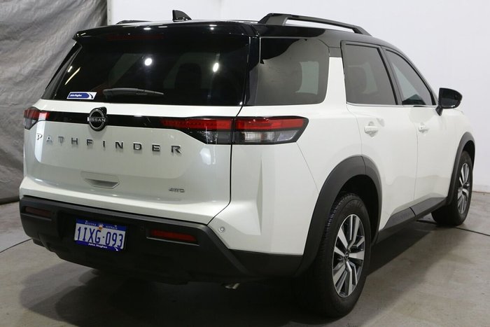 2024 Nissan Pathfinder Ti