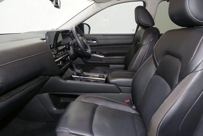 2024 Nissan Pathfinder Ti