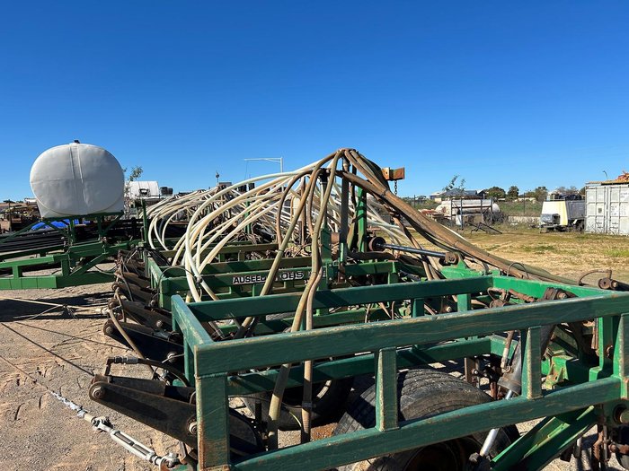 2002 Ausplow D49-300E 60Ft Seeding Bar