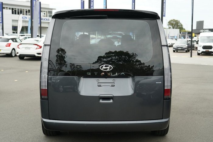 2022 Hyundai STARIA Highlander