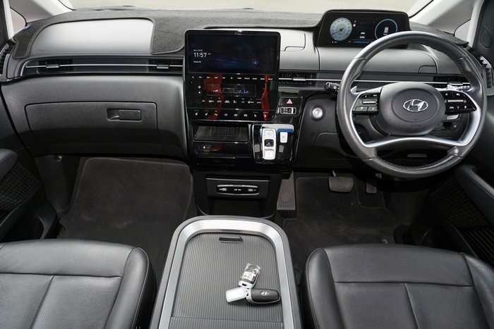 2022 Hyundai STARIA Highlander