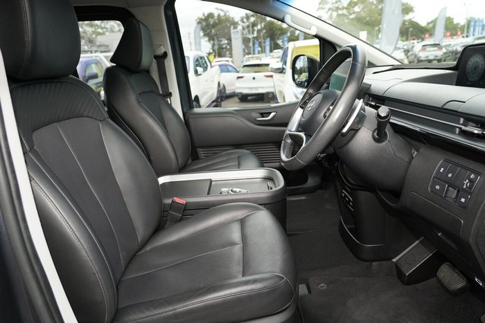 2022 Hyundai STARIA Highlander