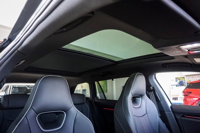 2025 SKODA Superb 195TSI Sportline