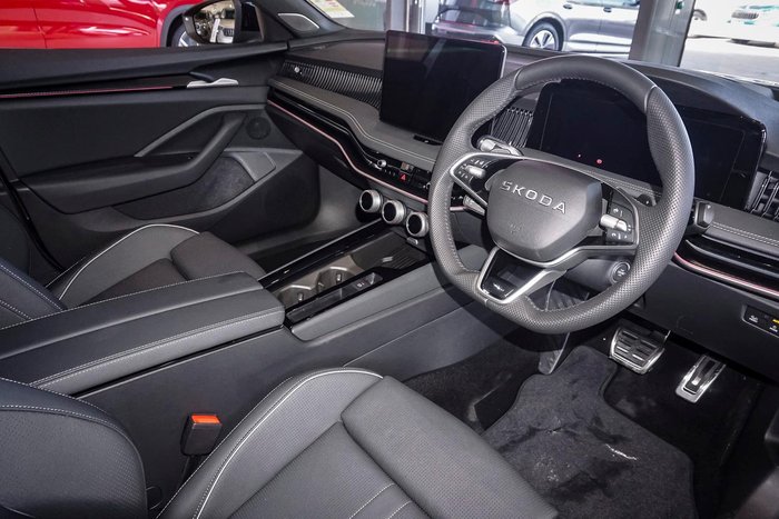 2025 SKODA Superb 195TSI Sportline