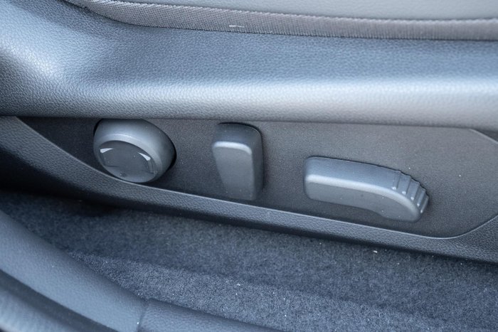 2025 Subaru Crosstrek 2.0S G6X MY24 AWD Crystal White